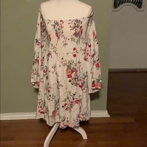 💖Torrid off the shoulder blouse or mini dress💖